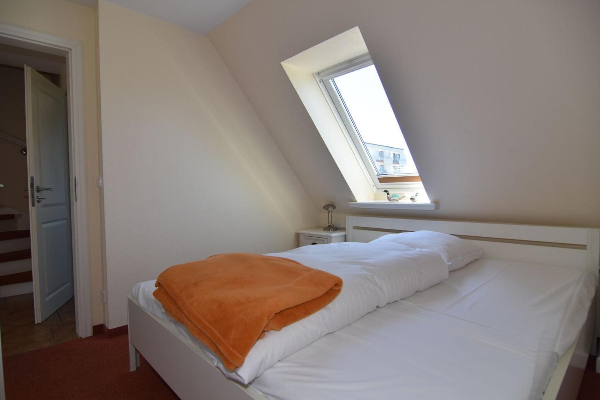 Apartment Deckerstrasse 1, Whg C Westerland